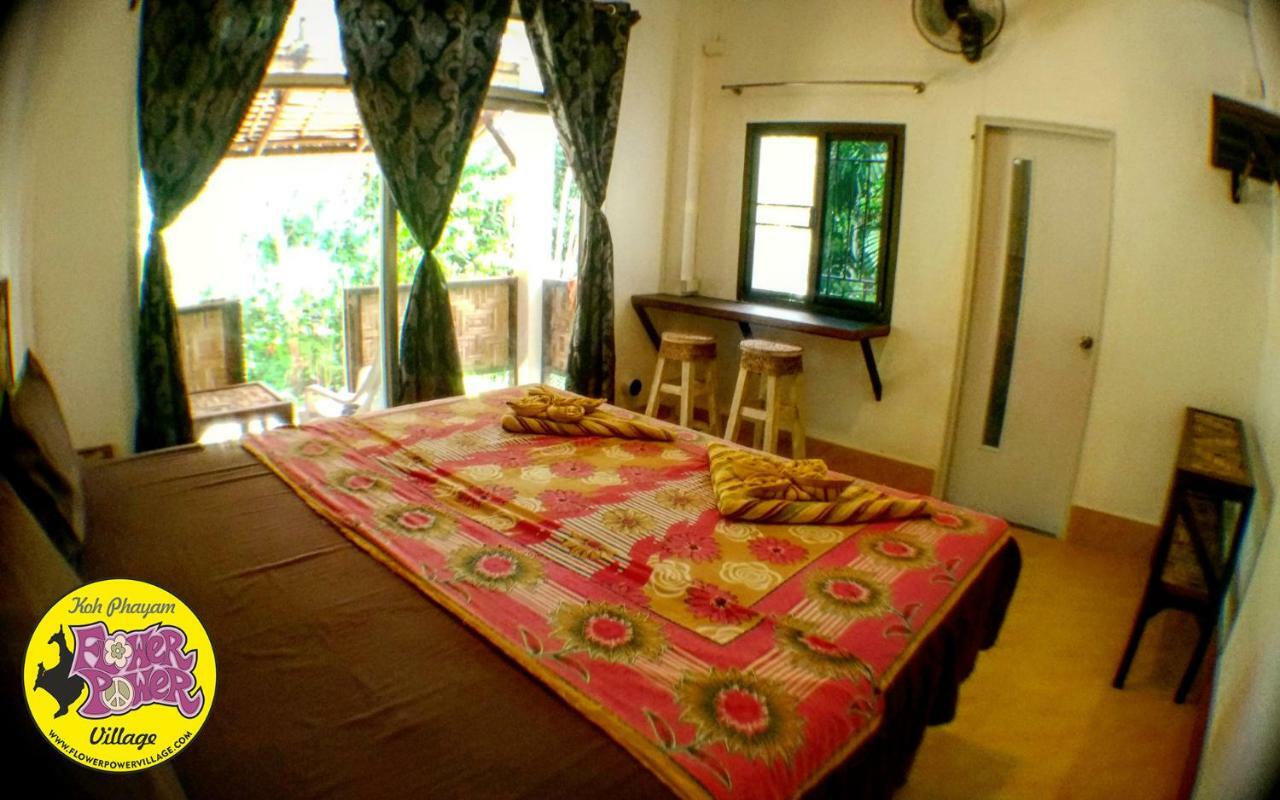 Flower Power Farm Village Koh Phayam Exterior foto